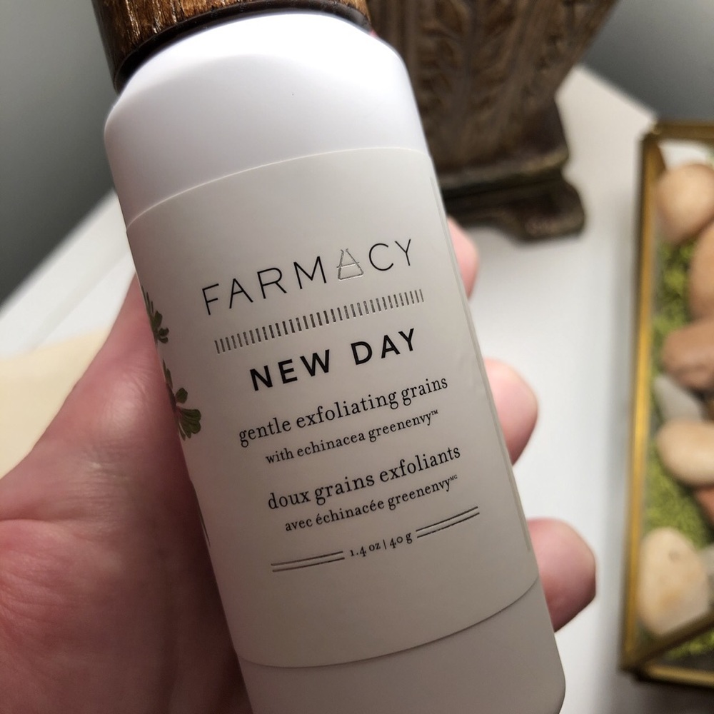 Farmacy New Day exfoliating grains
